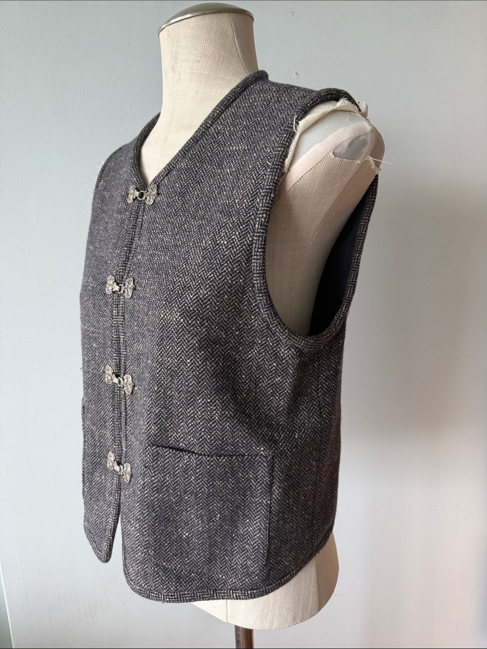 Vintage Gray Herringbone Wool Vest with decorative metal clasp closures - Picture 3 of 8